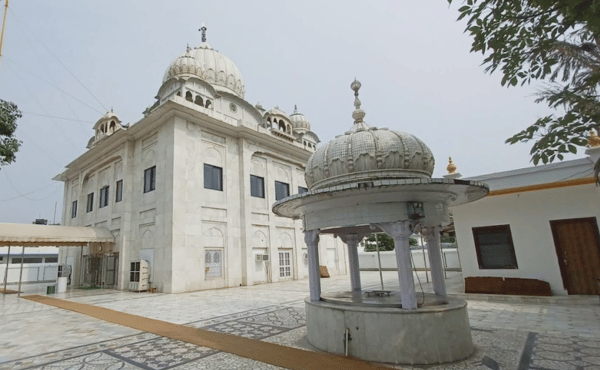 Gurudwara Majnu Da Tilla